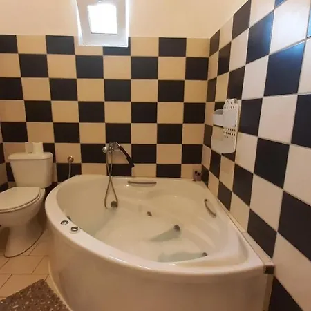 White Manolia * 卡托克拉克阿纳